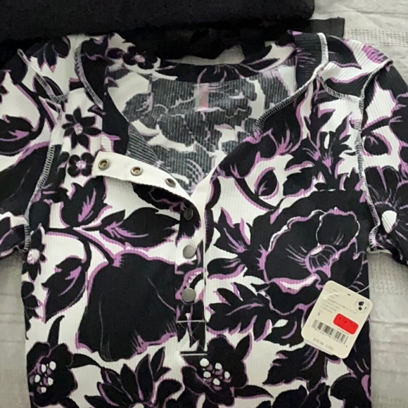 NWT FP Movement Rally Printed Layer - Picture 7 of 7